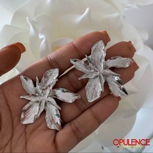 Melrose Earrings (Silver)